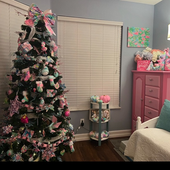 Lilly Pulitzer Christmas ornaments box sets of 2/ plus a free handmade ornament - Picture 2 of 5